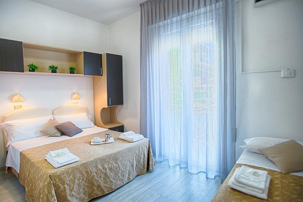 Double or Twin Room,1233244499:JPEG